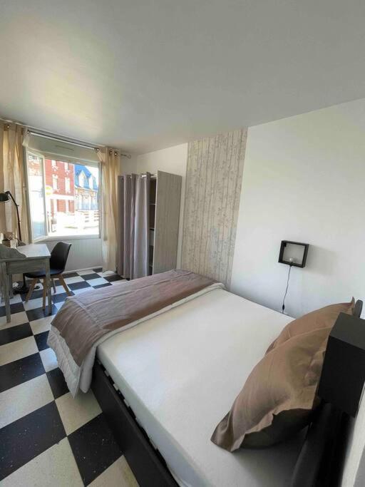 Au Parisien Apartment Ault Luaran gambar