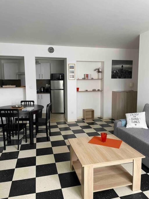Au Parisien Apartment Ault Luaran gambar